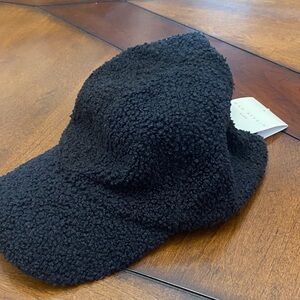 Max Studio Black Textured Kids Cap